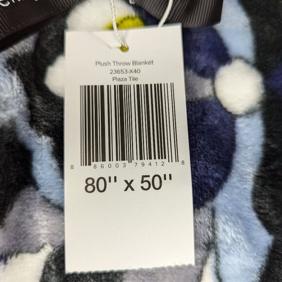 Vera Bradley Plaza Tile Fleece 50" x 80" Throw New - Picture 3 of 6